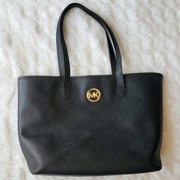 Michael Kors Tote - Picture 1 of 9